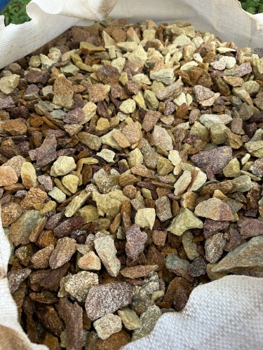 Златолит персиковый декоративная каменная крошка купить в Качканаре