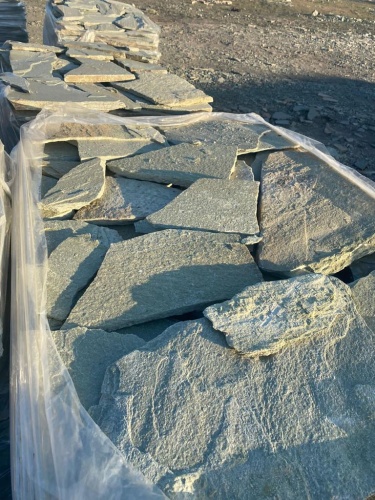 Плитняк златолит зелёный для цоколя, отмостки купить в Качканаре