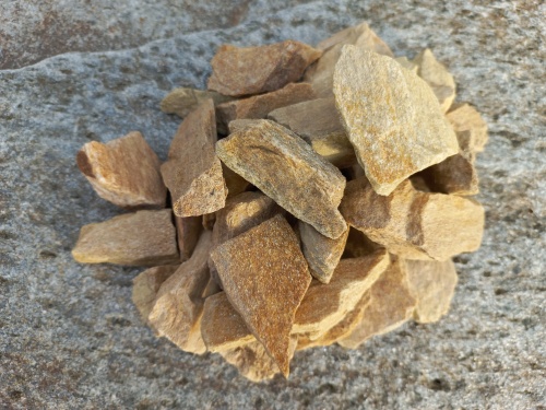 Златолит жёлтый декоративная каменная крошка купить в Качканаре