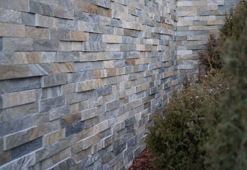 Плитка пилёная златолит Уральский для фасада купить в Качканаре