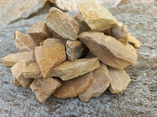 Златолит жёлтый декоративная каменная крошка купить в Качканаре